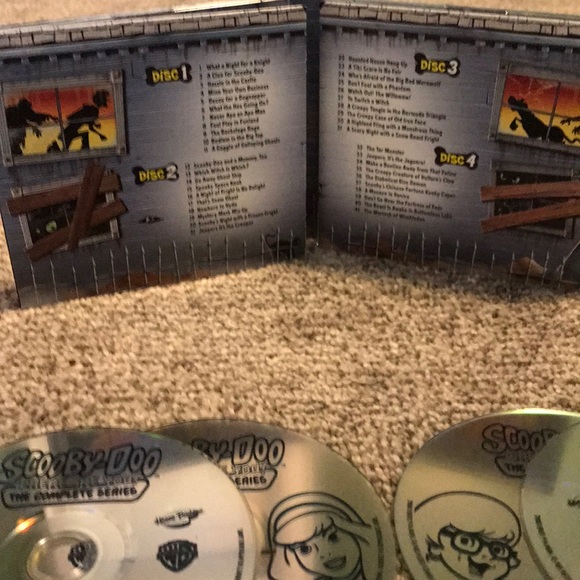 Scoobydoo blue ray disk set LIMITED edition - Picture 6 of 6